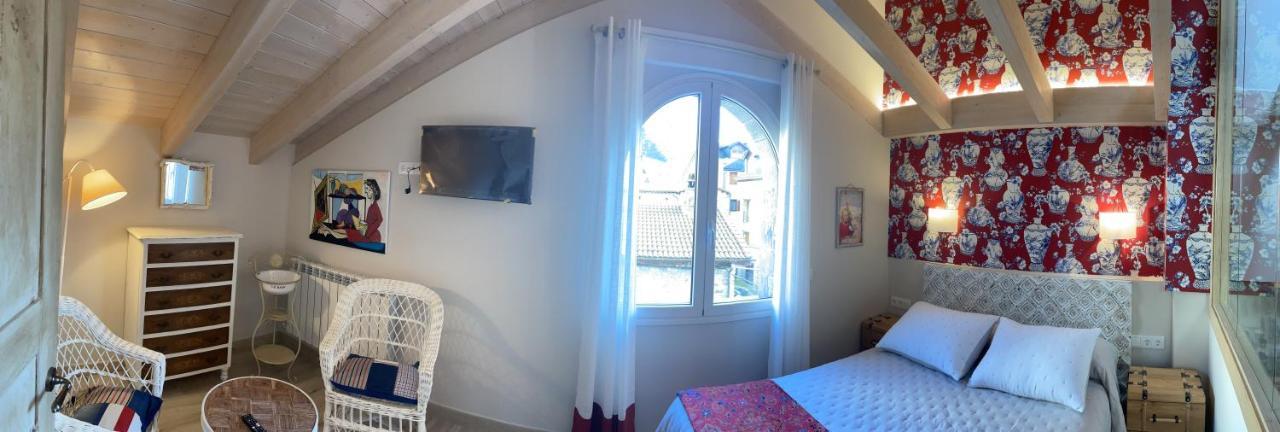 Apartamentos Casa Isabale Biescas  Zewnętrze zdjęcie